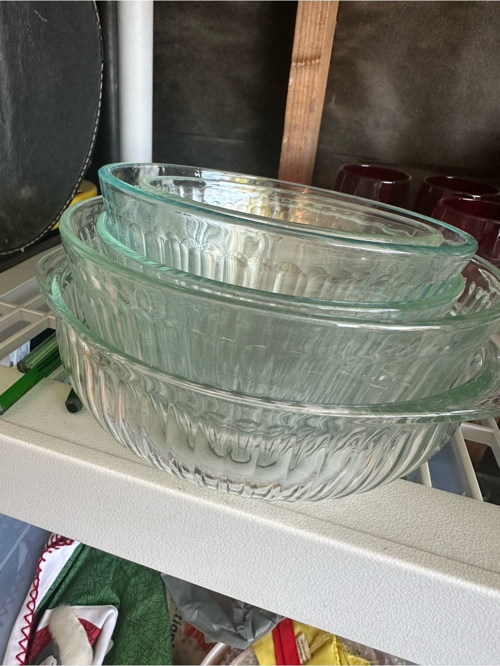 Pyrex Clear Glass Mixing Bowls Set - Classic Textured Design